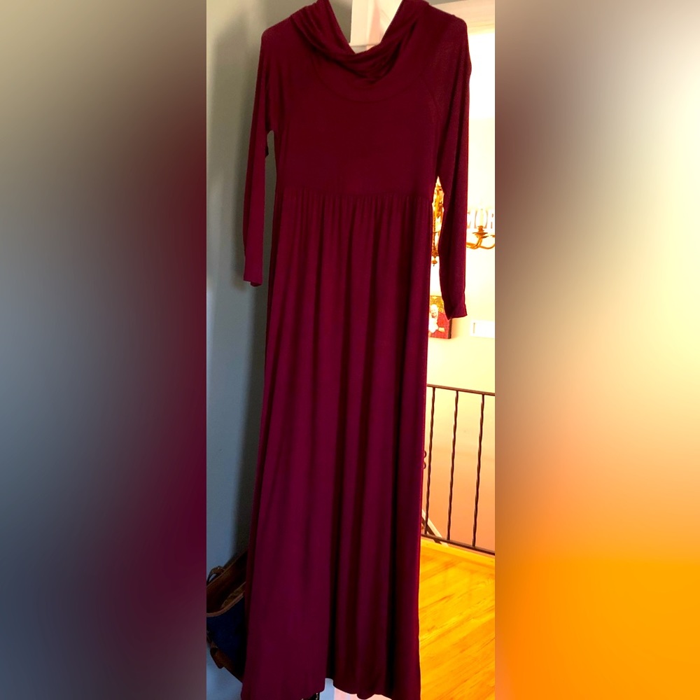 Beautiful elegant maternity dress wine color